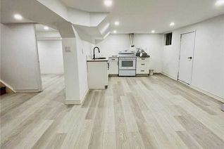 Backsplit for Rent, Toronto, ON Backsplit for Rent, Toronto, ON