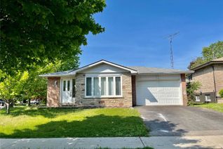Backsplit for Rent, 2 Chapais Cres, Toronto, ON Backsplit for Rent, 2 Chapais Cres, Toronto, ON