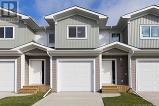 Property for Sale, 69 Hawthorn Place, Sylvan Lake, AB Property for Sale, 69 Hawthorn Place, Sylvan Lake, AB