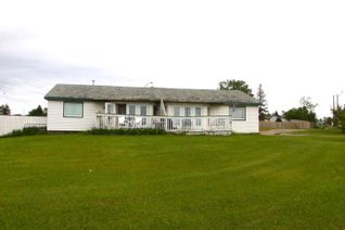 Duplex for Sale, 900 Cornwall Crescent, Dawson Creek, BC