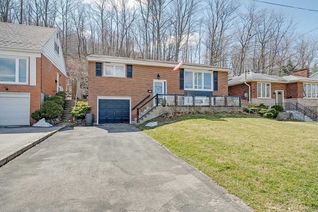 Bungalow for Sale, 60 Brentwood Dr, Hamilton, ON Bungalow for Sale, 60 Brentwood Dr, Hamilton, ON