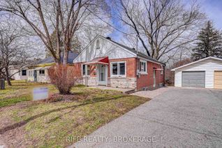 Bungalow for Sale, 735 Srigley St, Newmarket, ON