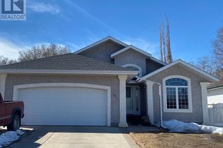 Bungalow for Sale, 58 Osmond Close, Red Deer, AB