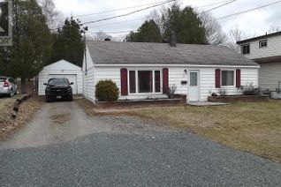 Bungalow for Sale, 24 Poplar Rd, Elliot Lake, ON