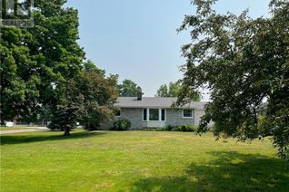 Bungalow for Sale, 2087 Niagara Parkway, Fort Erie, ON