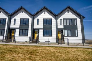 Freehold Townhouse for Sale, 185 South Point Greenway Sw, Airdrie, AB