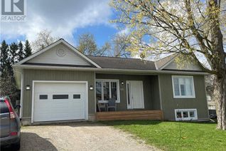 Bungalow for Sale, 11 Orange Street, Walkerton, ON