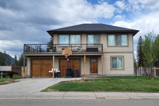 Detached House for Sale, 2242 Black Hawk Drive, Sparwood, BC