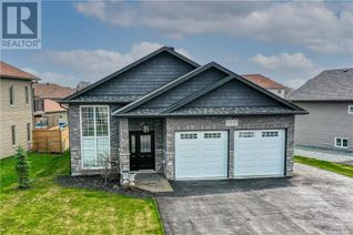 Bungalow for Sale, 3337 Laura Drive, Chelmsford, ON