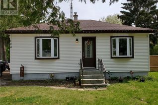 Bungalow for Sale, 124 College Street W, Waterford, ON