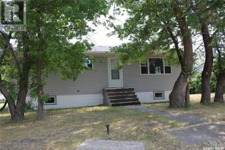 Detached House for Sale, 49 1st Street, Tompkins, SK