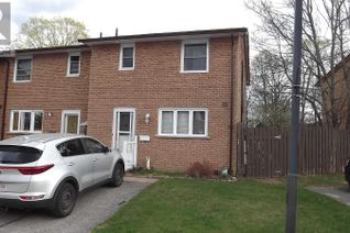 Freehold Townhouse for Sale, 34 Frame Cres, Elliot Lake, ON
