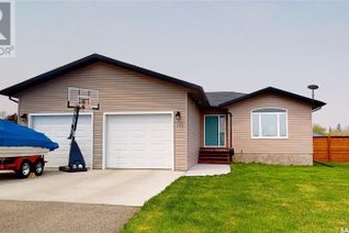 House for Sale, 701 5th Avenue, Alameda, SK