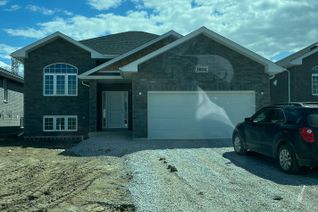 Bungalow for Rent, 1075 Aspen Ridge Cres, Lakeshore, ON