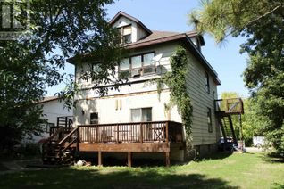Duplex for Sale, 303 River Ave, RAINY RIVER, ON