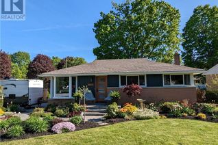 Bungalow for Sale, 606 5th A Avenue W, Owen Sound, ON