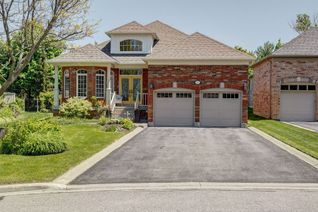Bungalow for Sale, 917 Bayley Crt, Newmarket, ON