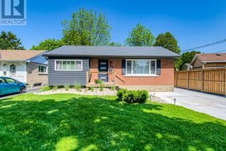 Bungalow for Sale, 60 Bournemouth Avenue, Kitchener, ON