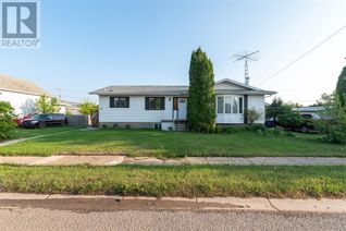 Detached House for Sale, 207 1 Avenue W, Maidstone, SK