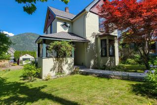 House for Sale, 219 Silica Street, Nelson, BC