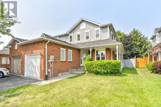 Freehold Townhouse for Sale, 34 Fairgreen Close, Cambridge, ON