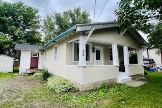 Detached House for Sale, 25n 2 St W Street W, Magrath, AB