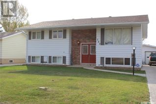 House for Sale, 582 6th Avenue W, Shaunavon, SK