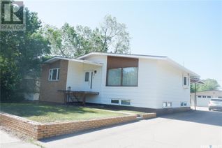 Bungalow for Sale, 10 3rd Street Se, Willow Bunch, SK