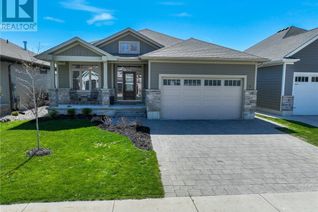 Bungalow for Sale, 66 Deerfield Road, Grand Bend, ON