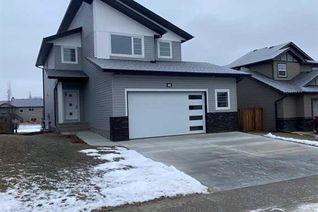 Property for Sale, 93 Erica Drive, Lacombe, AB