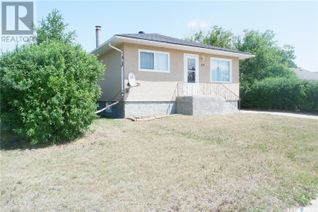 House for Sale, 418 5th Avenue W, Assiniboia, SK