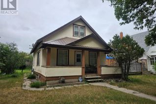 House for Sale, 383 4th Street W, Shaunavon, SK