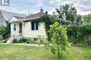 Bungalow for Sale, 518 F Avenue S, Saskatoon, SK