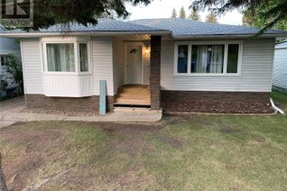 Bungalow for Sale, 913 Pacific Street, Grenfell, SK
