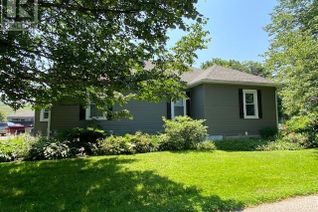 Bungalow for Sale, 224 St George Street, Sussex, NB
