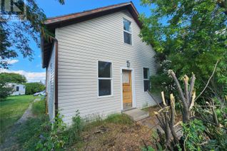 Detached House for Sale, 102 1st Avenue E, Hafford, SK