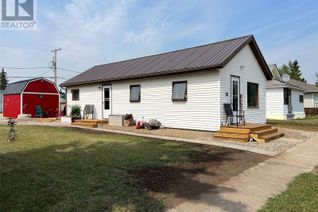 Detached House for Sale, 20 1st Avenue E, Neilburg, SK