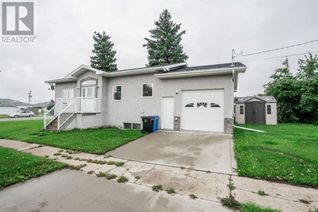 Bungalow for Sale, 10500 109 Street, Fairview, AB