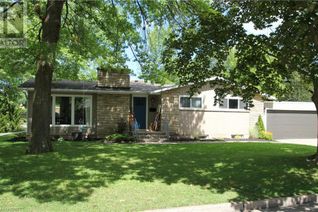 Bungalow for Sale, 71 Village Road, St. Catharines, ON