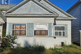 Detached House for Sale, 231 6th Avenue Ne, Swift Current, SK