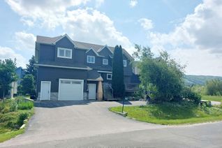 Townhouse for Rent, 152 Brooker Blvd S, Blue Mountains, ON