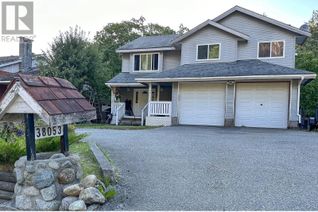 Detached House for Sale, 38053 Westway Avenue, Squamish, BC