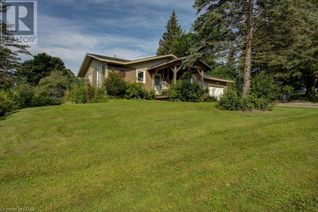Detached House for Sale, 195 North Water Street E, Mount Forest, ON