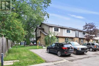 Townhouse for Sale, 120 Falconer Dr #38, Mississauga, ON
