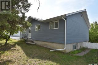 Bungalow for Sale, 414 6th Avenue W, Nipawin, SK
