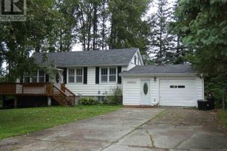 House for Sale, 102 Cedar Crescent, Longlac, ON