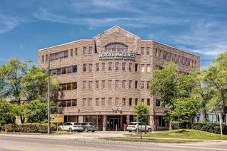 Office for Sale, 1018 Finch Ave W, Toronto, ON