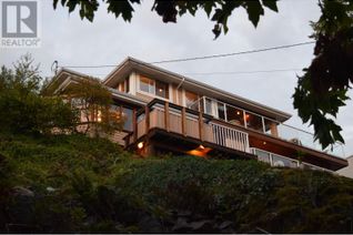 House for Sale, 9217 Regal Road, Halfmoon Bay, BC