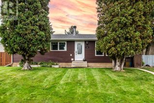 House for Sale, 12 Lake Newell Crescent E, Brooks, AB