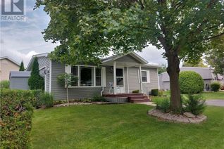 Property for Sale, 417 Shannon Boulevard, Grand Bend, ON Property for Sale, 417 Shannon Boulevard, Grand Bend, ON
